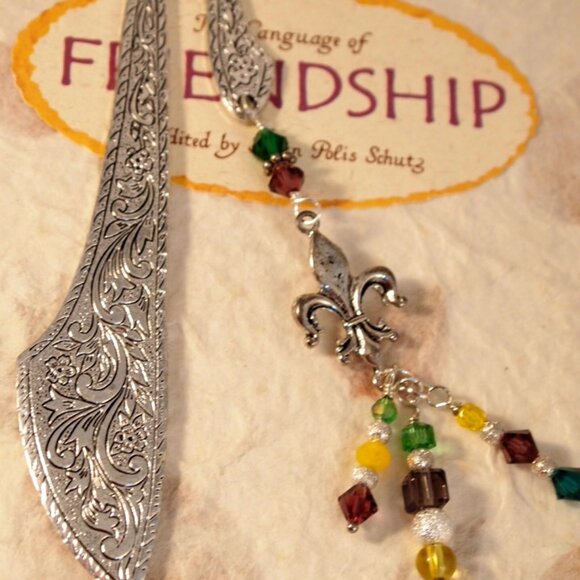 Mardi Gras Bookmark Fleur De Lis Bookmark Dangle Beaded Phoenix Tail Page Saver - Picture 4 of 9